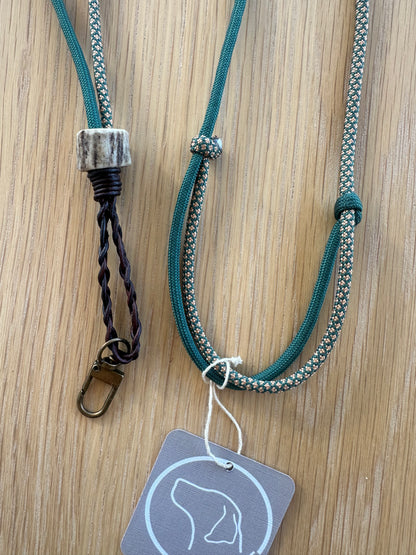 Visselpipsband, justerbar paracord och läderfläta