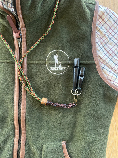 Visselpipsband, flätad paracord och läderfläta